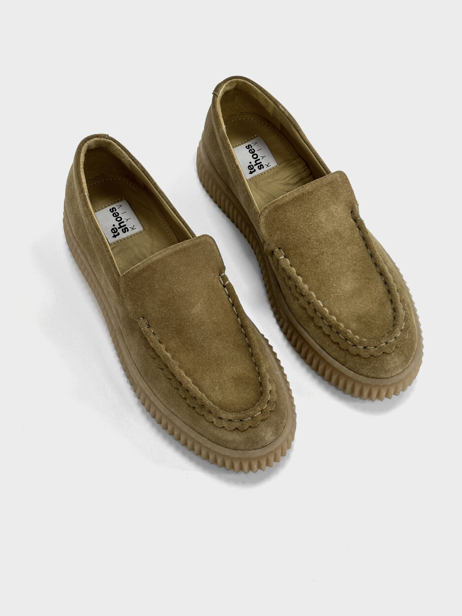 Womens-loafers-beige-suede