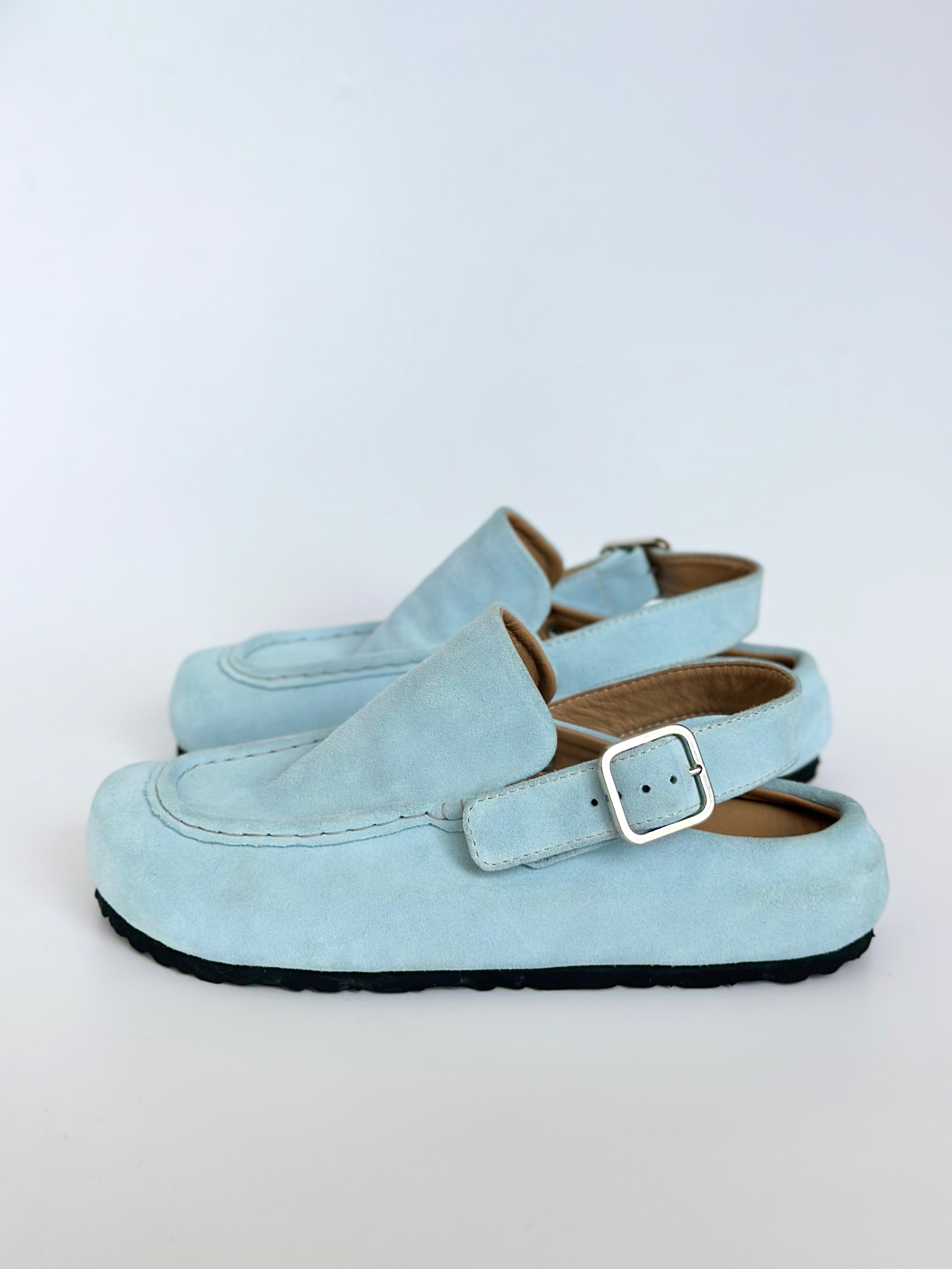 Sunday-BlueSuede